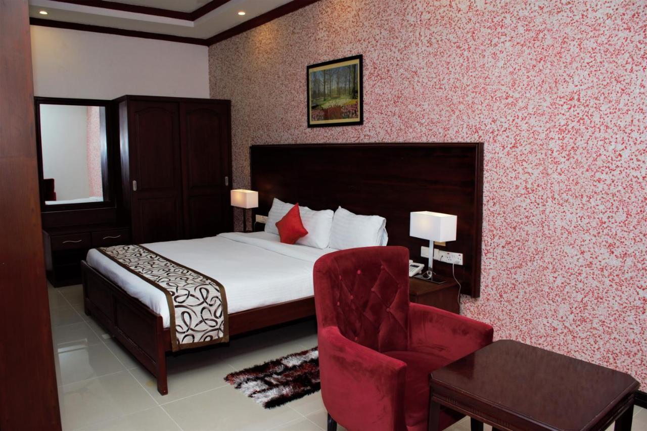 Hotel Blue Sapphire Dar es Salaam Exterior foto